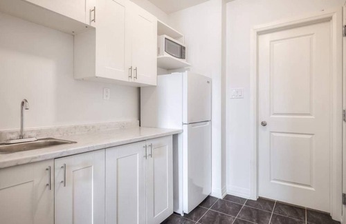 Bowmanville House | Cozy private bedroom & washroom perfect for workers /OPG