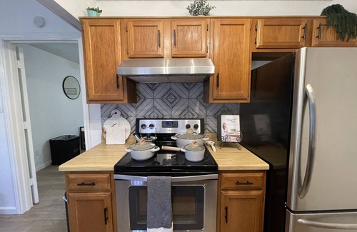 Carrollton House | Cozy & Private Boho Style 2 Bed 2 Bath Home