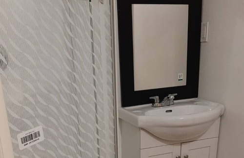 Dartmouth Apartment | Cozy & private guest suite in Portland Estate, close to lakes, trails &shopping