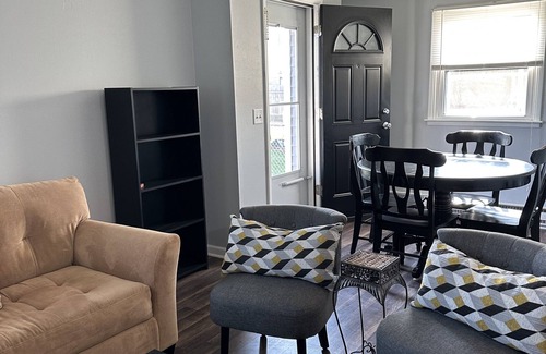 Loves Park House | Cozy private home located 5 minutes from downtown!