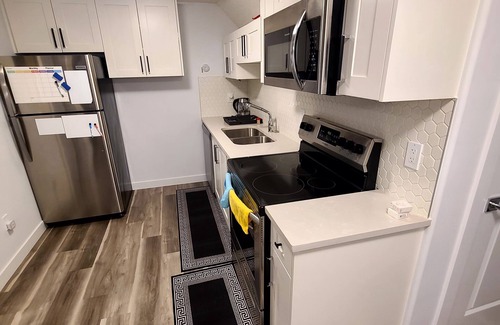 Northeast Edmonton Apartment | Cozy Private Luxury 1bdr Basement Suite