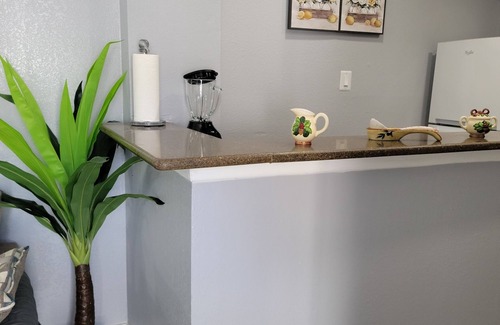 Town N County Park Apartment | Cozy Private Room Close to Everything