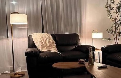Northwest Edmonton Apartment | Cozy Private Room Main Floor Dedicated WorkSpace