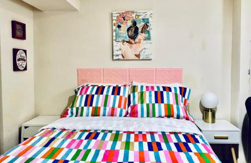 Rainier Valley House | Cozy Private Room with Shared Bathroom on the 1st Floor - Conveniently Located near SeaTac Airport and Downtown