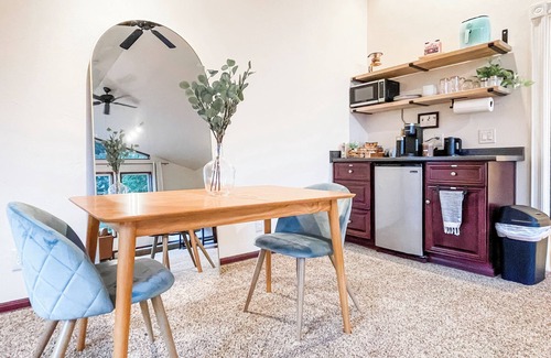 Juneau Apartment | Cozy Private Studio + Great View