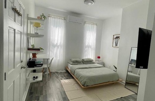 Bushwick Apartment | Cozy Private studio in Bushwick
