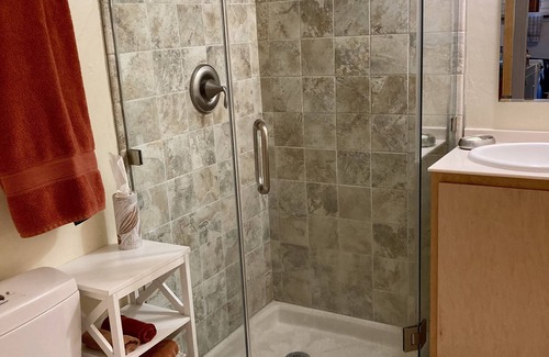 Lincoln Highlands Apartment | Cozy private studio in a safe, walkable neighborhood with a large back yard.