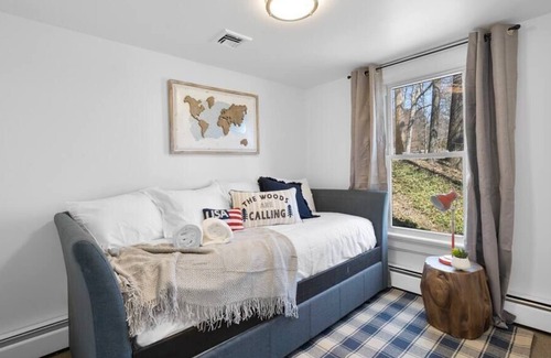 Walton Park House | Cozy, Private Walton Lakefront Getaway 2B/2B Home