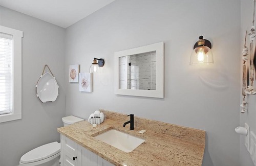 Ottawa House | Cozy Quarters Villa #228