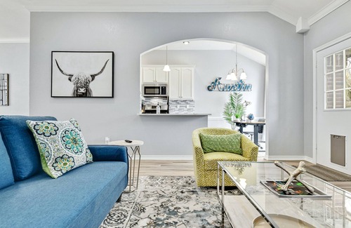 Georgetown House | Cozy & Quiet in Georgetown Pet-friendly & Long Stays