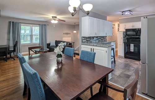 Lenexa House | Cozy, quiet retreat in south KC