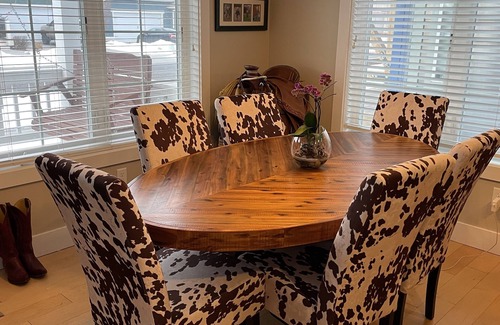 Valley West House | Cozy quiet room