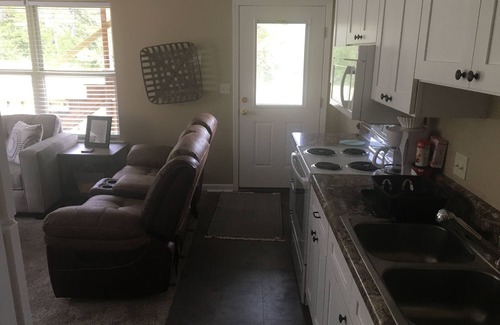 Gibson Apartment | cozy, quiet, rural hideaway close to everything