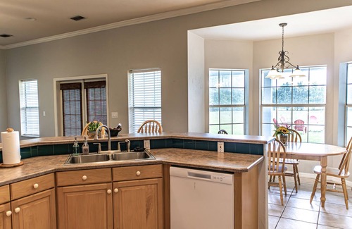 High Springs Other | Cozy ranch home on 12 acres near springs