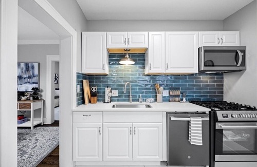 Lee's Summit House | Cozy Reimagined Single Level Home