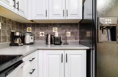 Durham Region House | Cozy, Relax and Recharge