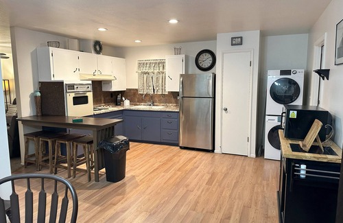North Mountain House | Cozy Relaxation Central Phoenix 5 min to theme park - room for the whole family