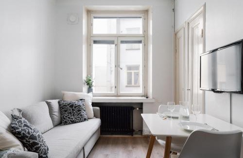 Alppiharju Apartment | Cozy Renovated Studio in Kallio near Metro Station
