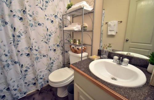 Winder Apartment | Cozy Renovated Winder Townhouse Traveller Awards 2025 Winner