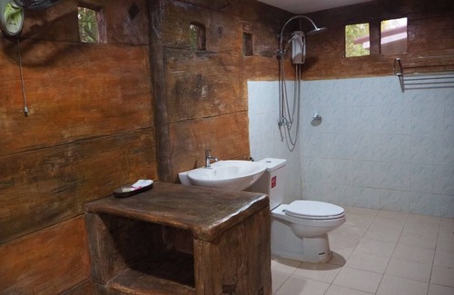 Wang Pong Hotel | Cozy Resort