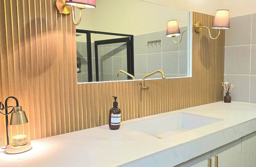 Bustos Resort | Cozy resort with WiFi and AC in welcoming Bulacan