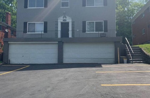 Reading Apartment | Cozy Retreat Apartment