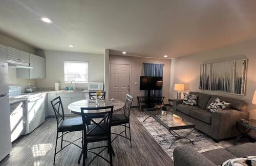 Clovis Apartment | Cozy Retreat Apartment