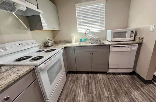 Clovis Apartment | Cozy Retreat Apartment