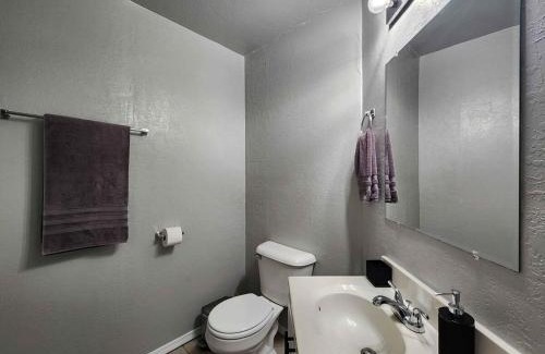 Lawton House | Cozy Retreat Family Pet Friendly Near Ft Sill