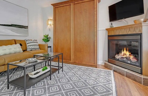 Mont Ste. Marie Condo | Cozy Retreat in Mont. St. Marie - 2 Queen Beds (Pet-Friendly!)