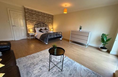 Redhill House | Cozy Retreat in Redhill