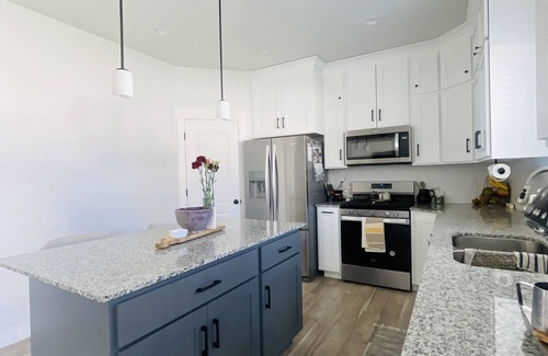 Springville House | Cozy Retreat in Springville - New Build