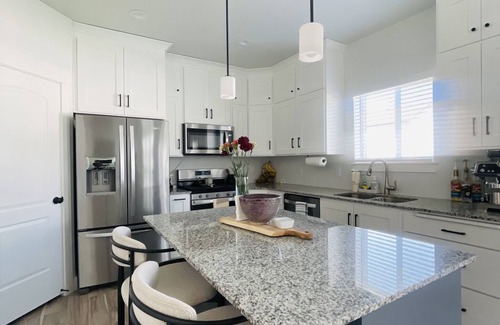 Springville House | Cozy Retreat in Springville - New Build