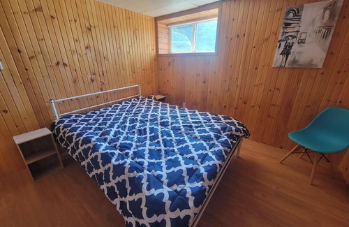Namur Cottage | Cozy Retreat on route to Mont-Tremblant! Fronting Riviere Rouge! (Pet-Friendly)