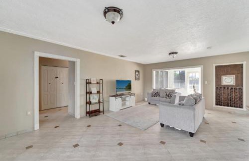 Sarasota House | Cozy Retreat pvt rm Close To Siesta Keys J3A shared home