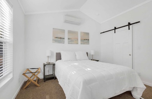 Owens Cross Roads House | Cozy Retreat by Green Mountain - Petite Paradise