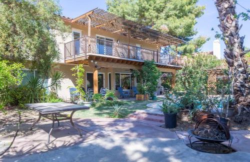 Ahwatukee Foothills House | Cozy Retreat with Pool Views Walk to South Mtn Trails