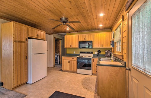 Camp Grove Cabin | Cozy Riverfront Getaway: Fishing On-Site!