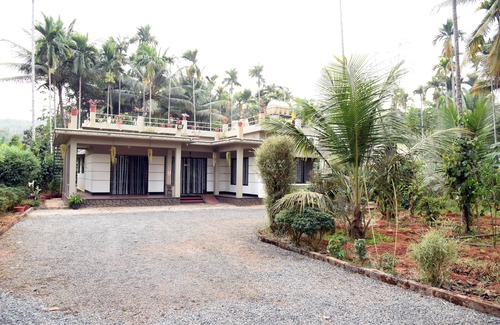 Mananthavady Villa | Cozy riverside private pool Villa in Wayanad Kerala nnPet friendly