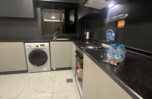 Suwailih Apartment | Cozy Rooftop Near Al Services 23