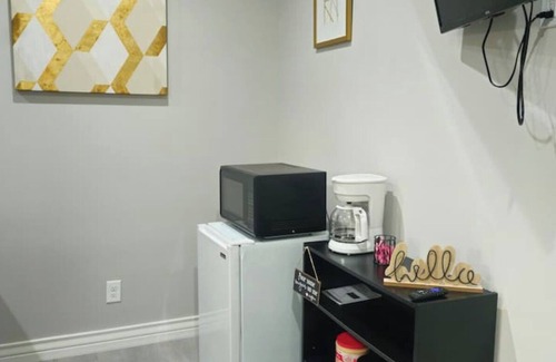 Edinburg House | Cozy room away from home!