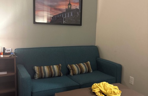 Lake Charles Apartment | Cozy room for rent nearby downtown Lake Charles