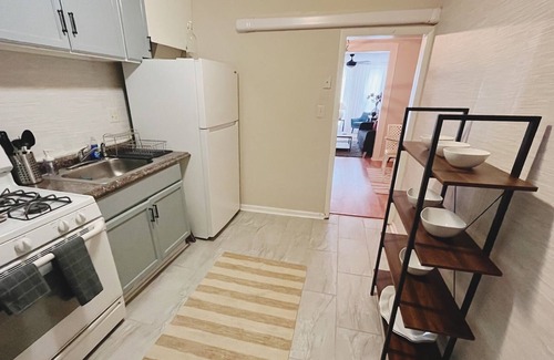Downtown Baltimore House | Cozy Room in a Townhouse in Baltimore MD
