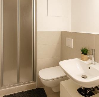 Zentrum-Ost House | Cozy room in shared apartment by Leipzig Hbf