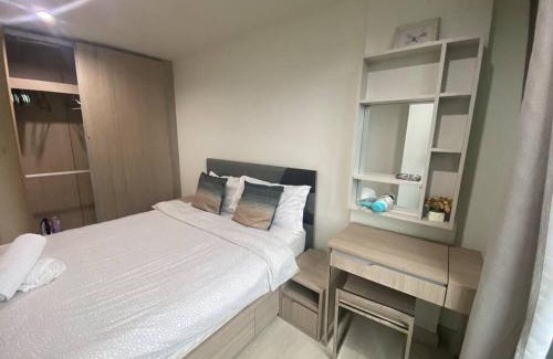 Khlong Toei Apartment | Cozy room with free Wi-Fi Netflix near BTS onnut