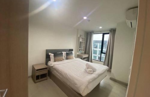 Khlong Toei Apartment | Cozy room with free Wi-Fi Netflix near BTS onnut