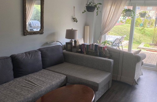 Burlington House | Cozy rooms like homes! Three 3️⃣ Quiet and comfortable rooms!