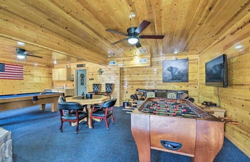 Ruidoso House | Cozy Ruidoso Cabin with Hot Tub and Game Room!
