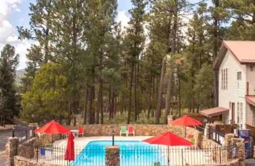 Ruidoso Condo | Cozy Ruidoso Home With A View/Convenient Location