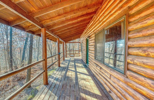 Saint Joe Cabin | Cozy, Rustic, & Spacious 10-person cabin near Grinder's Ferry & Tyler Bend!